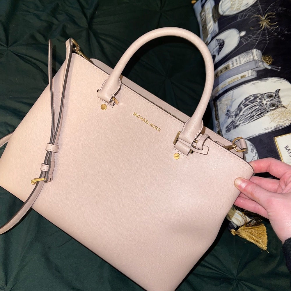 Mk pink purse